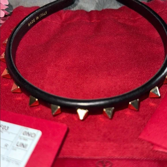 ❤️SOLD❤️Valentino Black and Gold Studded Headband comes with dust bag n cards - Picture 3 of 6